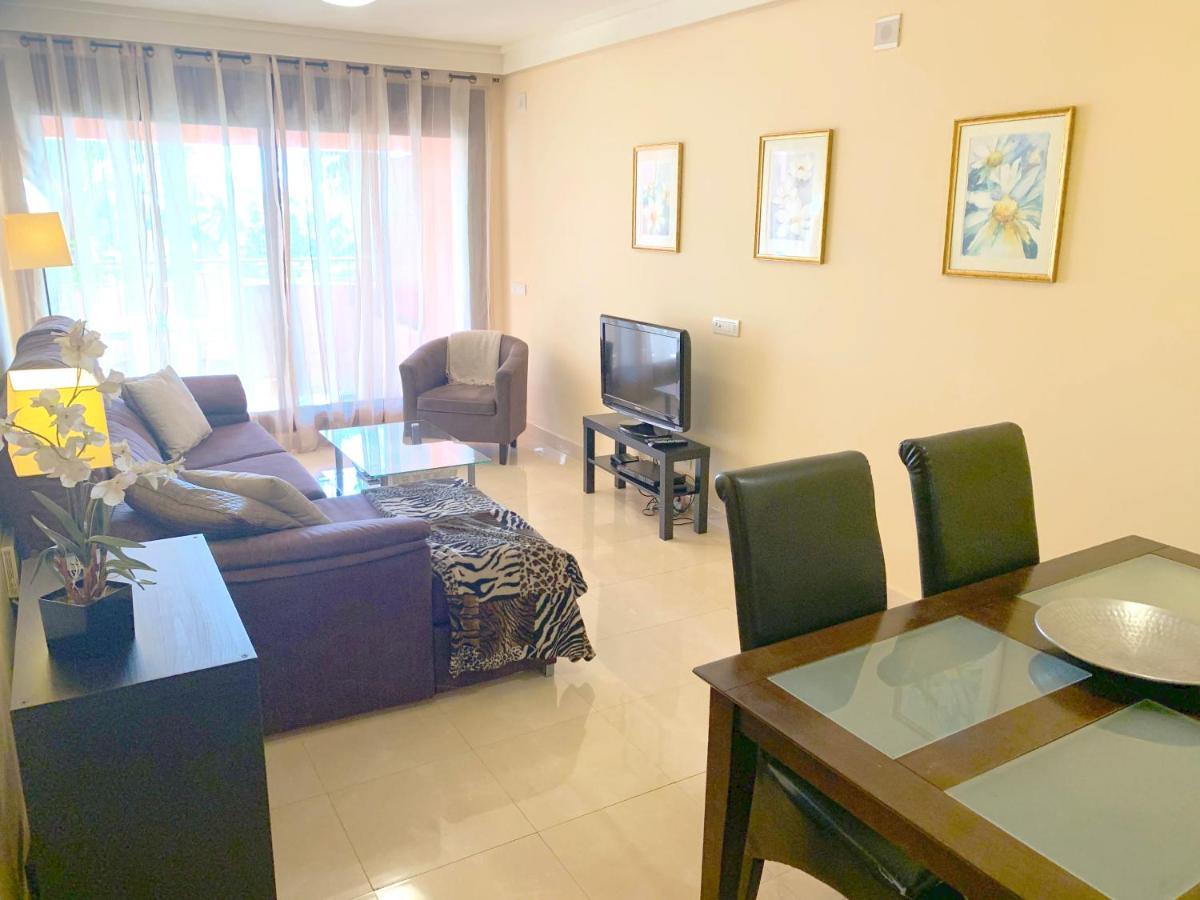 Salinas. Apartment For 4. Terrace/Parking/Pools/Gym/4Mins Beach 埃斯特波纳 外观 照片