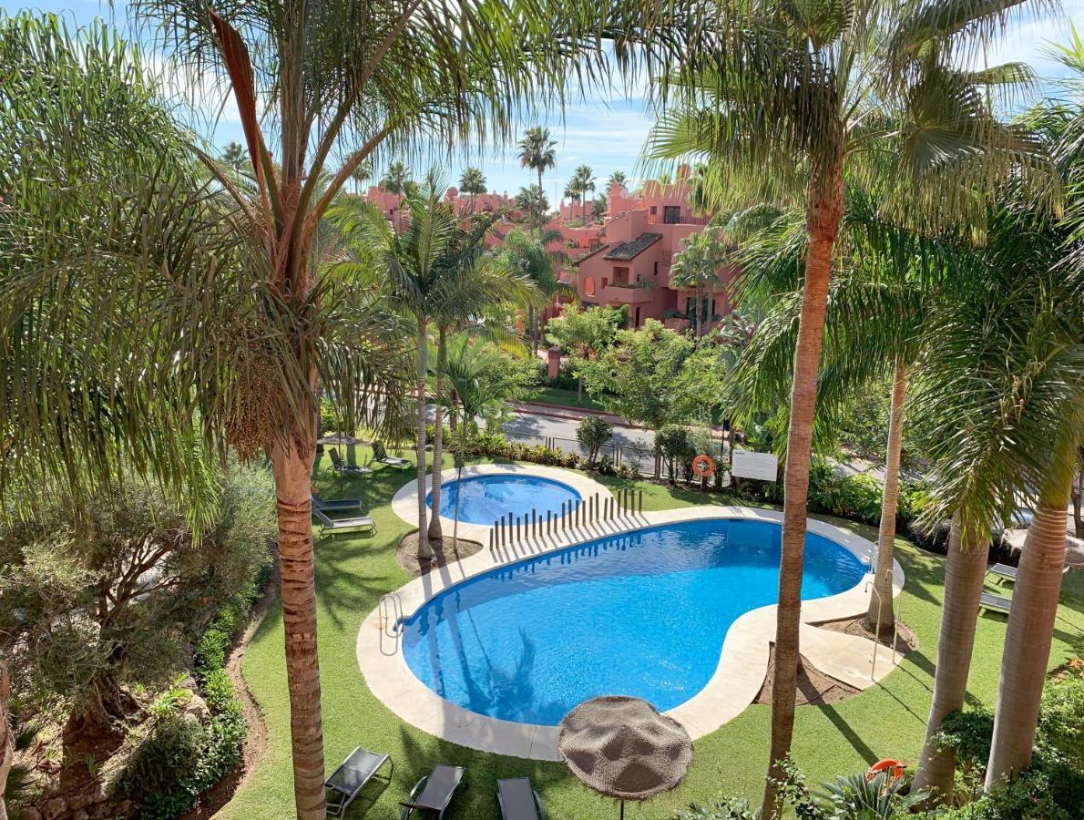 Salinas. Apartment For 4. Terrace/Parking/Pools/Gym/4Mins Beach 埃斯特波纳 外观 照片